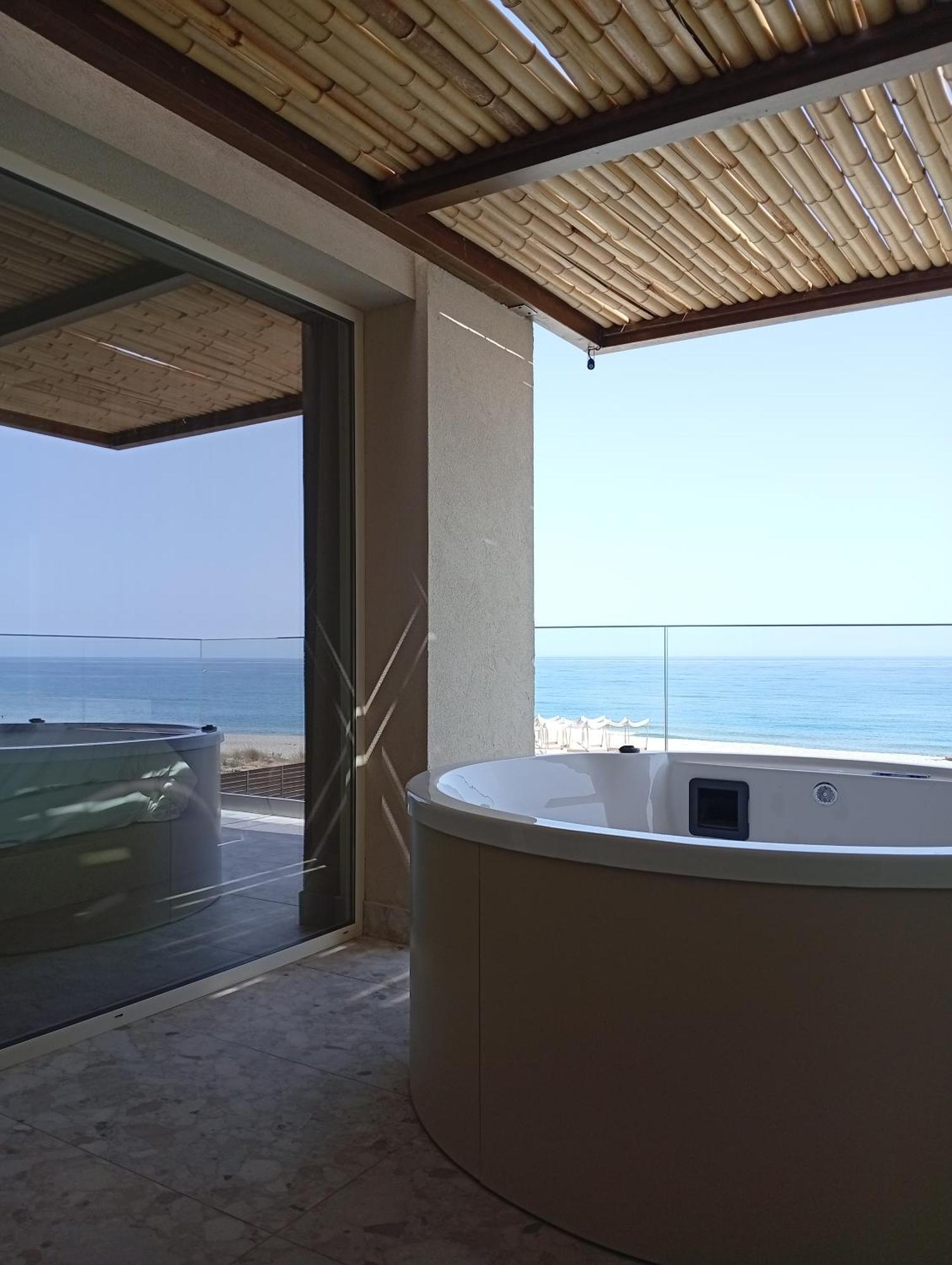 Uzenie All Suites Boutique Resort (Adults Only) Adelianos Kampos Extérieur photo